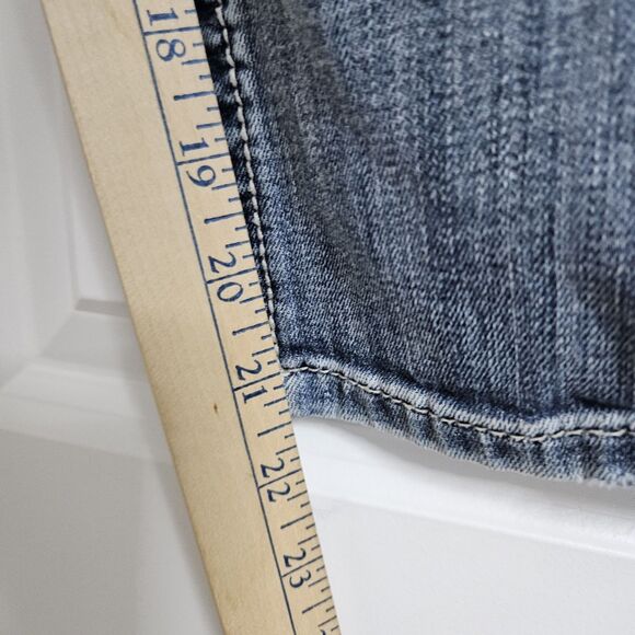 MISS ME Jeans Women's 27 (28x21.5) Blue Capri Low-Rise Rhinestone Embroidered - Picture 8 of 10